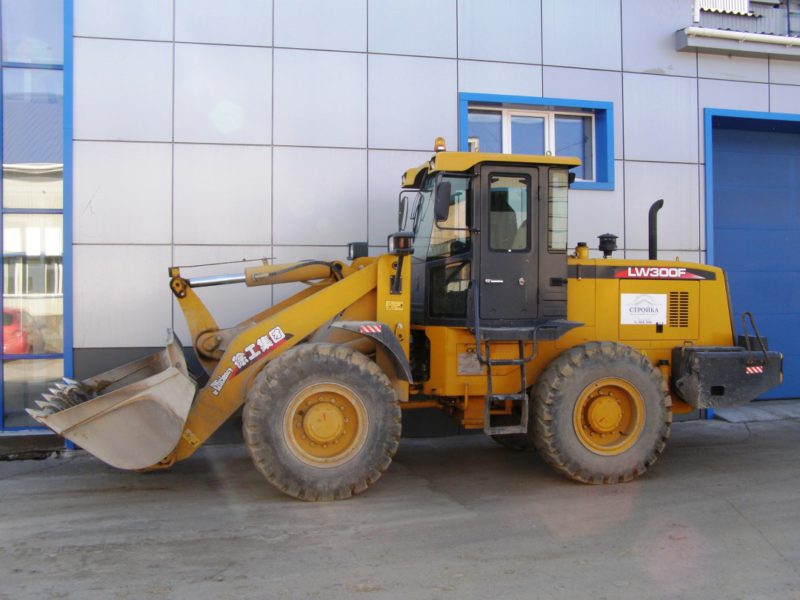 Аренда фронтального погрузчика XCMG LW300F